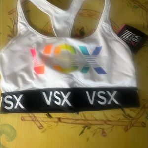 Pink Victoria  (VSX)White Sports Bars